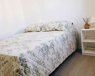 Beautiful house with Wi-Fi, swimming pool and barbecue area - Imbituba - Sypialnia