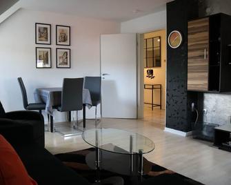 Modernes Ruhrgebietsdomizil - Hattingen - Wohnzimmer