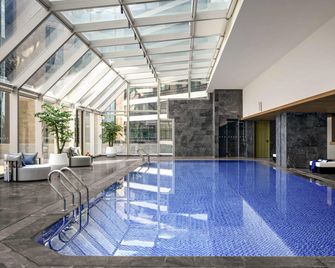 Swissôtel Beijing Hong Kong Macau Center - Pekín - Piscina