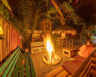 Banana Farm Eco Hostel - Arusha - Patio