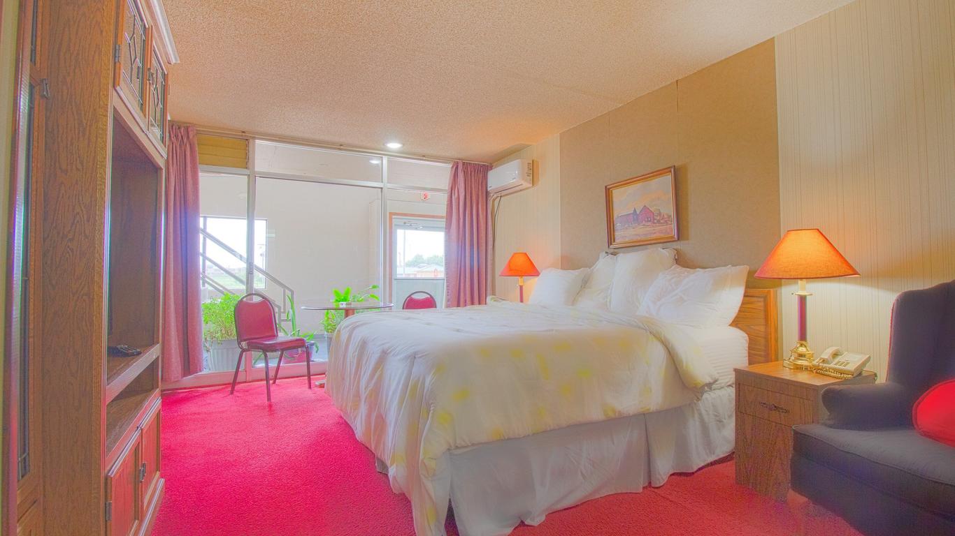 Hometown Inn By OYO - Liberal, Ks