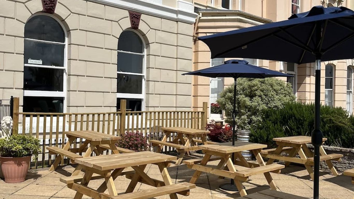 لينتون هاوس