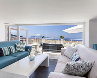 Hotel Vista di Capri - מסה לוברנסה - סלון