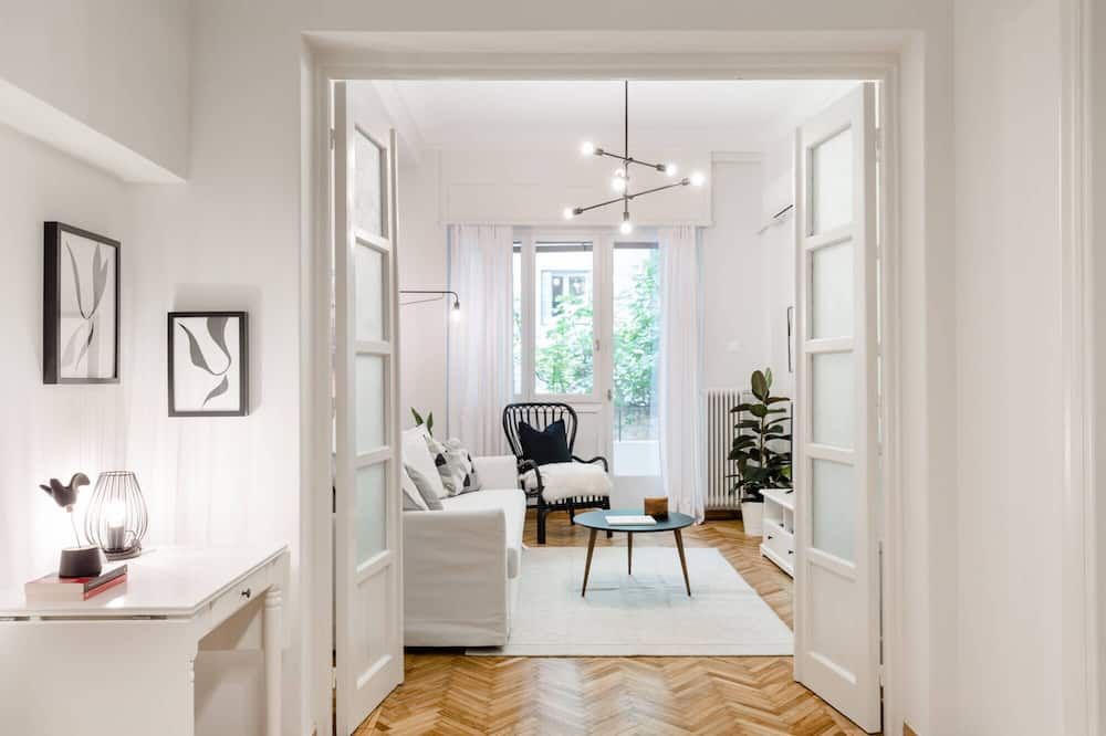Classy & Charming 1bd Apartment In Kolonaki By Upstreet - Atenas - Sala de estar