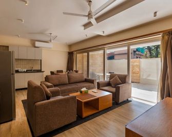 Contempo By Dia Hotels And Homes Goa - Siolim - Living room
