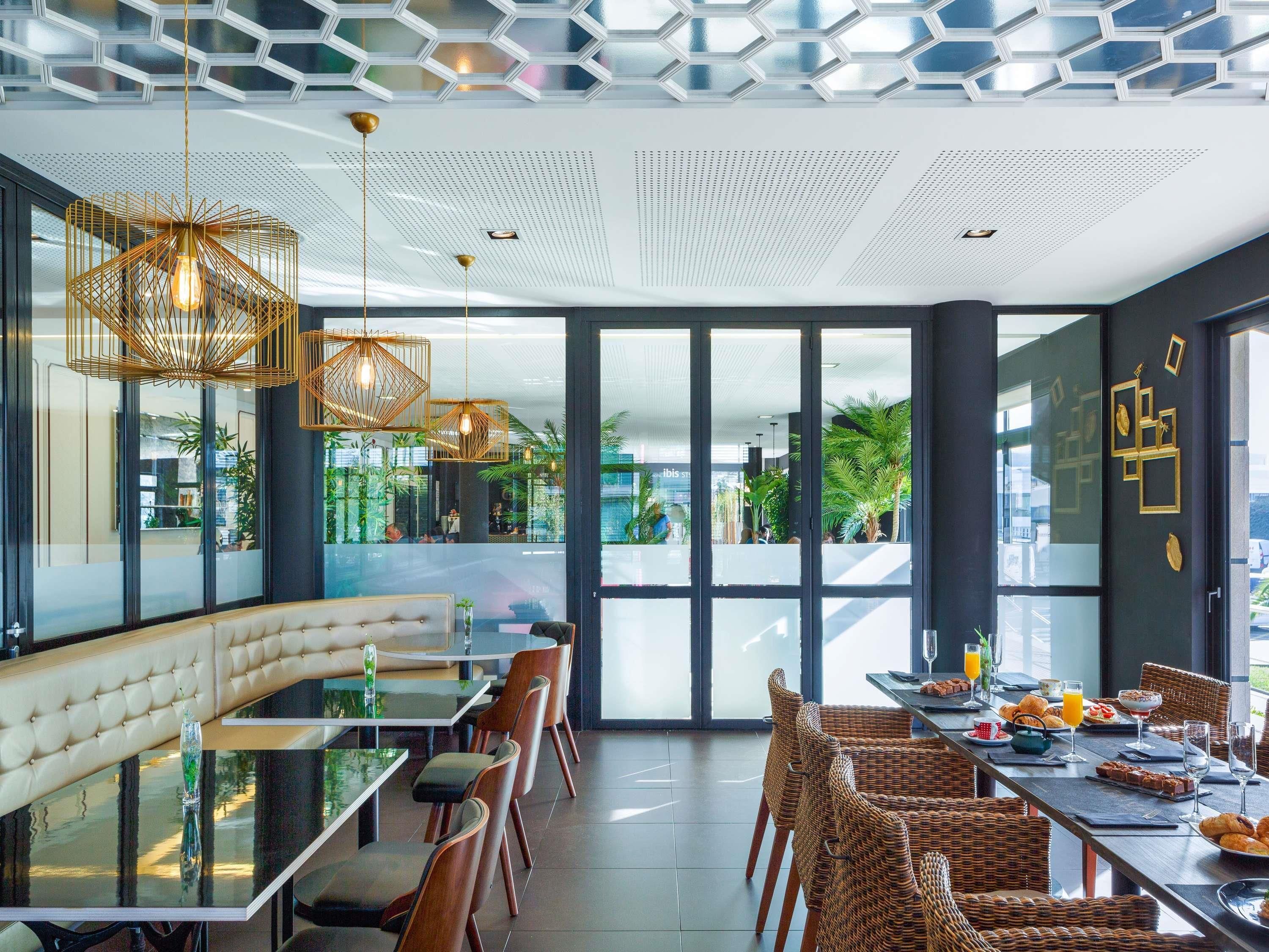 Ibis Styles A Coruña - א קורונה - מסעדה