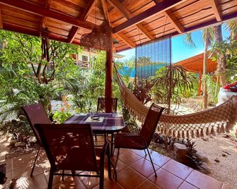 Villas Solar - Santa Teresa - Patio