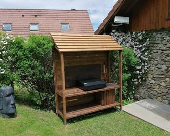 cottage balcony belledonne near Grenoble - Sainte-Agnès - Patio