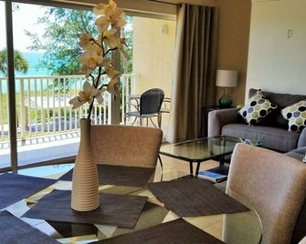 Beach and sunset view from your balcony - Longboat Key - Balcony