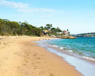 Jacksons Bundeena - Garden cabin a stones throw from the beach - Cronulla - Beach