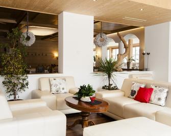 Hotel Alpina nature-wellness - Wenns - Sala de estar