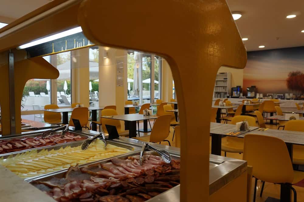 Colors Holiday Hotel - Siófok - مطعم