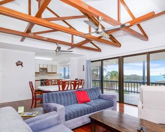 Rocky Retreat At Emu Park - Emu Park - Sala de estar