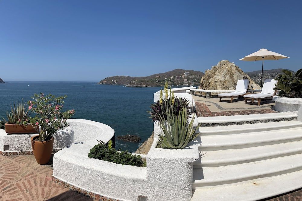 Villa de la Roca - Zihuatanejo - Outdoors view