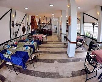 Colophon Hotel - Gümüldür Cumhuriyet - Restaurace