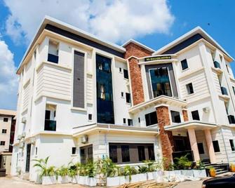De Bullion Hotels - Enugu - Edificio