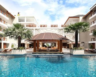 Royal Suites at The Bandha - Denpasar - Pool