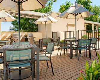Home2 Suites by Hilton Austin Round Rock - Round Rock - Patio