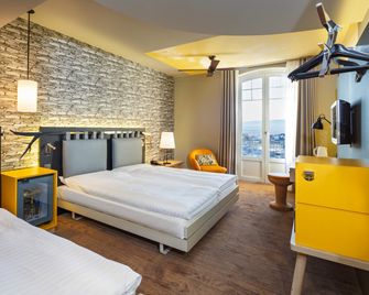 Swiss Wine by Fassbind - Lausanne - Chambre