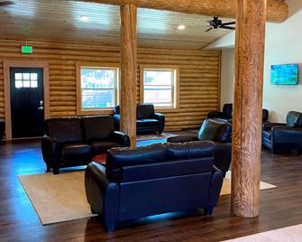 Cabin Village - Island Park - Living room