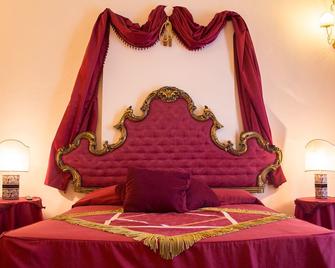 Principe Di Francalanza - Catania - Bedroom