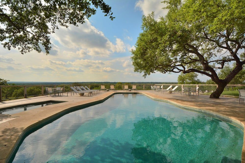 Private 3 bedroom house with a backyard & hot tub - Kyle - Bazén