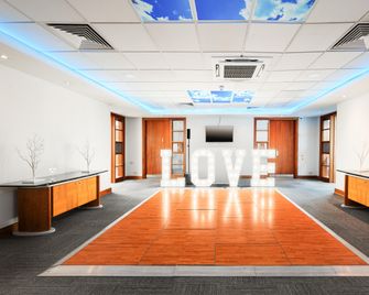 Holiday Inn Rochester - Chatham By IHG - Rochester - Lobby