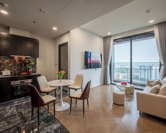 Lumiere Riverside by Aura Luxury - Ho Chi Minh City - Balkon