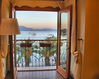 Konak Tuncel Efe - Datça - Balcony