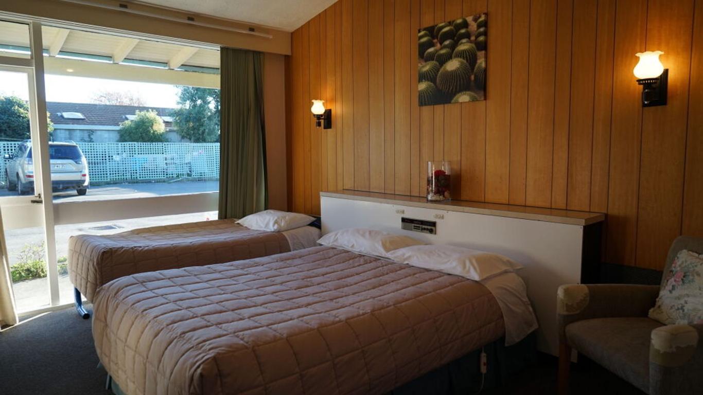 Tui Lodge Motel