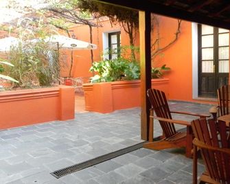 Hotel Beltran - Colonia del Sacramento - Patio