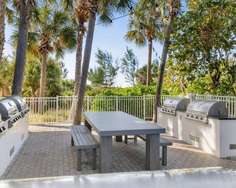 Direct Oceanfront Marriott's Crystal Shores Resort 2-Bedroom Villa Marco Island - Marco Island - Balkon