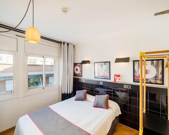 Hostal Athenas - Sant Adrià de Besòs - Chambre