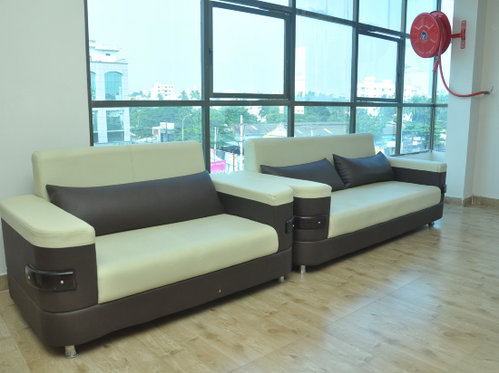 Laven Hotels - Rājahmundry - Lounge