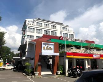 Hotel Prince Boulevard - Manado - Edificio