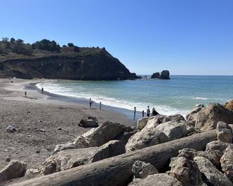 Sea Breeze Motel - Pacifica - Beach