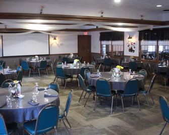 Shawano Four Seasons Resort - Shawano - Restaurante