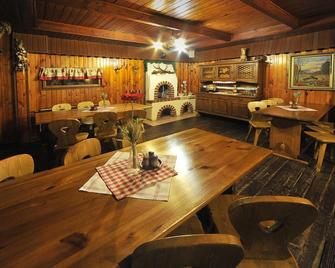 Aplend Domceky Tatry Holiday - Veľký Slavkov - Restaurante