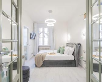 Cernobbio Dream Suites by Rent All Como - Cernobbio - Camera da letto