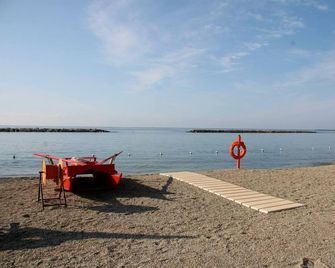 Case Vacanze Borgo Faraldi - La Bottega del Fabbro - Villa Faraldi - Beach