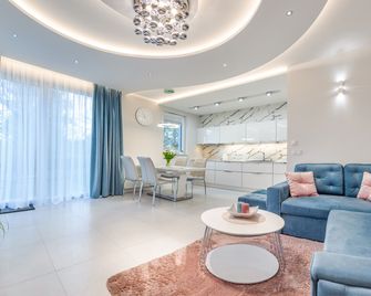 Apartamenty Sun & Snow Jelitkowska - גדנסק - סלון