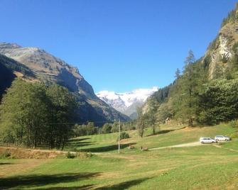Apartment Miosotis - 5 persons - Gressoney-Saint-Jean - Vista del exterior