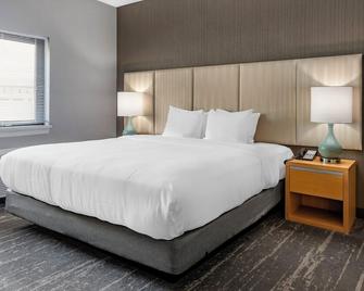 Somerset Lofts - Franklin Township - Bedroom