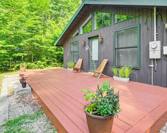 9 Mi to Cranmore Mtn Resort: 'lofty Dreams' Cabin - Conway - Patio