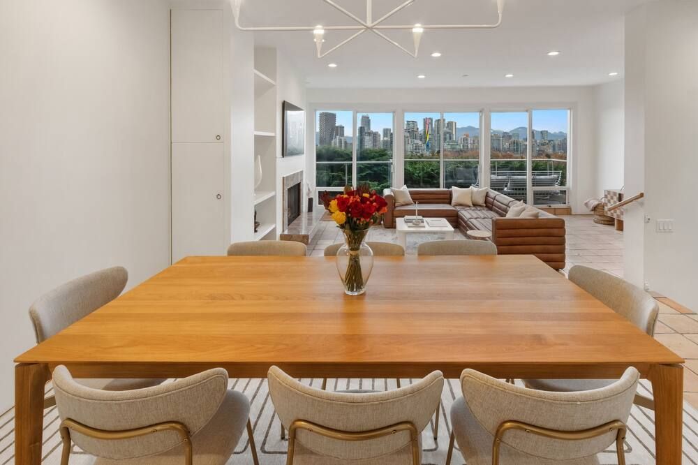 Character view private house with rooftop patio - فانكوفر - غرفة طعام