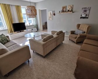 Superior 2-Bed Apartment in Kotka Sauna - Kotka - Olohuone