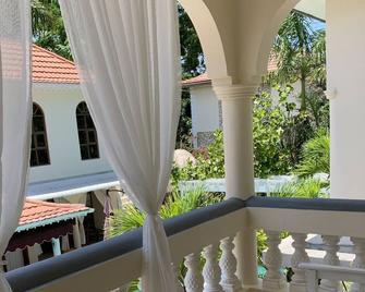 Rayon Hotel - Negril - Balcon