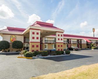 Super 8 by Wyndham Tifton - Tifton - Rakennus