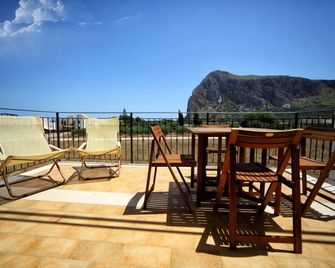 Boa Vista San Vito - Area Fitness, Barbecue Area, Tennis Court - San Vito Lo Capo - Balcony
