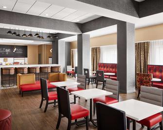 Hampton Inn & Suites Charlotte Steele Creek - Charlotte - Restaurant